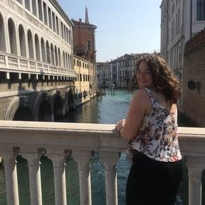 Meet your Posher, Norah